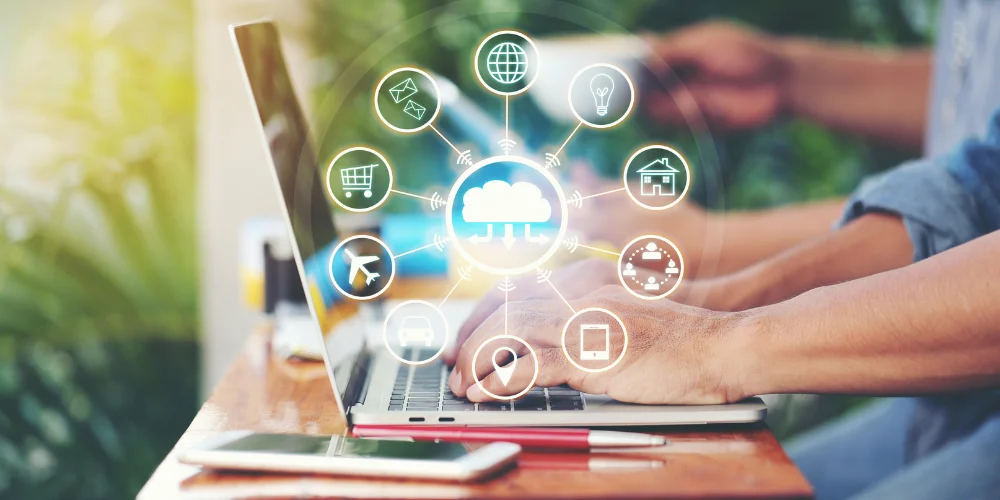 Omnichannel onecloud reinventing the cloud journey.